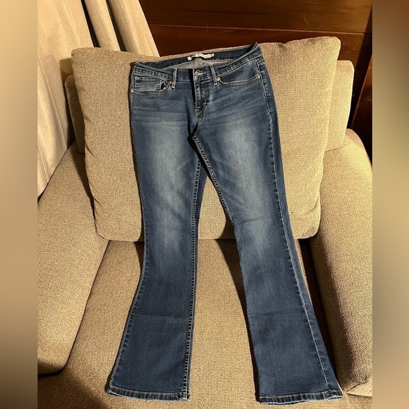 Levis Bootcut Jeans - Picture 2 of 5